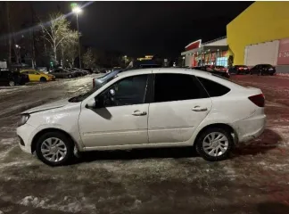 Lada Granta, 2024 года выпуска, VIN: XTA219140R0548917, 90 лс, 118000 км