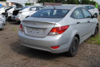 Продажа транспортного средства Легковые автомобили Hyundai Solaris VIN Z94CT41CBCR181721 Продажа транспортного средства Легковые автомобили Hyundai Solaris VIN Z94CT41CBCR181721 
Марка: Hyundai 
Модель: Solaris 
Дата государственного регистрационного знака: 2016-07-01 
Привод: передний 
Объем…