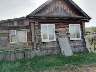 Доля дома 35,1 м² и земельного участка 1937 м² в Ульяновской области. 1/3 доля жилого дома, площадь 35,1 кв.м., назначение: жилое, количество этажей: 1. 1/3 доля земельного участка, площадь 1937 кв.м., назначение: земли населенных пунктов. Адрес: Россия, Ульяновская обл., Новоспасский р-н, с…