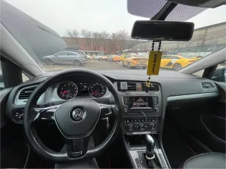 Volkswagen Golf 2013 года, 105 лс, 200000 км, АКПП, VIN WVWZZZAUZEW106641
