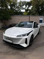 Changan Lamore 2023 года, 181 л.с., пробег 90 000 км, АКПП. Автомобиль на ходу, в рабочем состоянии. Имеются мелкие царапины по кузову, бампер перекрашен. Ключи, ПТС и ЭПТС у собственника. VIN: LS5A2DKE6RA962001, госномер М921АС53.