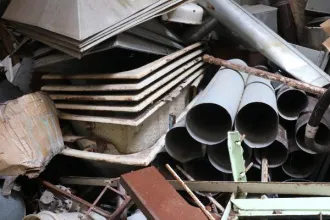 Лом черных металлов в количестве 2 282,40 кг, Приморский край, купля-продажа движимого имущества (металлолома).