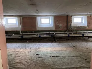 Нежилое помещение, расположенное по адресу: Санкт-Петербург, ул. Фрунзе, д. 23, литера А, пом. 2-Н, площадь 214.5 кв.м, назначение: нежилое, этаж: подвал, кадастровый номер 78:14:0007644:3983. Право собственности подтверждается записью в Едином государственном реестре недвижимости от 16.11.1999 №…