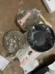 Электрооборудование и бытовая техника. Годные остатки: электрооборудование и бытовая техника в ассортименте (согласно приложению). Проверка исправности имущества не проводилась. Товаросопроводительные документы не передавались. Погрузка и транспортировка имущества с места хранения осуществляется…