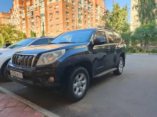 Toyota Land Cruiser Prado 2013 года, 173 лс, 291000 км, полный привод, АКПП. VIN: RUTBH8FJ9D0002681. Неисправна коробка передач. Состояние салона и кузова на фотографиях. Более подробное техническое состояние выясняйте самостоятельно в ходе осмотра.