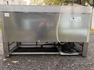 Холодильный стол для салатов HiCold SLE3-111GN (без крышки). Является бывшим в употреблении имуществом, могут иметься скрытые недостатки.