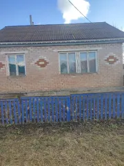 Жилой дом 40 кв.м с участком 1194 кв.м Оренбургская область Жилой дом 40.0 кв.м кадастровый номер 56:24:0301001:363 с земельным участком 1194 кв.м кадастровый номер 56:24:0301001:174 Назначение: жилой дом Адрес: Оренбургская область, Пономаревский район, с. Дюсьметьево, ул. Центральная, д. 77…