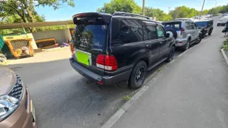 Lexus LX 470 2004, 238 лс, полный привод, АКПП, г/н: В990ЕС125, шасси (рама) № JTJHT00WX43544313
 Не на ходу, проблемы с двигателем 2. Обширные очаги сквозной коррозии на кузове и раме. 3. Требуется ремонт всей ходовой части, ( коррозия и износ ). 4. Требуется перетяжка или замена салона. 5. В…