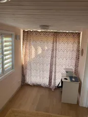 Земельный участок 420 м² и дом 47.8 м² в хуторе Шунтук, Республика Адыгея. Участок, общей площадью 420 +/-5 м2, кадастровый (условный) номер: 01:04:5300007:307. Жилой дом, площадью 47,8 м2, кадастровый (условный) номер: 01:04:5300007:312. Адрес: Республика Адыгея, Майкопский район, сельское…