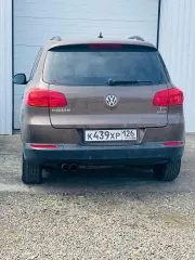 Volkswagen Tiguan 2014 года, легковой универсал, VIN XW8ZZZ5NZEG120167, госномер К439ХР126, номер двигателя 154802, мощность 150 л.с, коричневый цвет, пробег 127335 км. Ограничения: запреты на регистрационные действия. Адрес: Ставропольский край, г. Ставрополь, пер. Трудовой, 6.