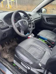 Skoda Fabia 2013 года, 86 л.с., пробег 189 919 км. VIN: XW8EC45JXEK508112. Имущество является залоговым обеспечением по кредитному договору.