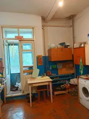 1/3 доли в жилом помещении, 26,5 кв.м., Кировская область, г. Слободской, ул. Гоголя, д. 80, кв. 2, пом. 1,2 на поэтажном плане, кадастровый номер: 43:44:310174:199