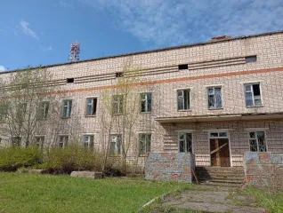 Административно-лабораторный корпус 927.5 кв.м, Удмуртская Республика Нежилое здание: административно-лабораторный корпус, с земельным участком Кадастровый номер здания: 18:15:052040:29 Кадастровый номер земельного участка: 18:15:052040:4 Здание с кадастровым номером 18:15:052040:29 площадь 927.5…