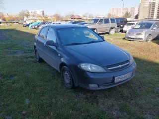 ШЕВРОЛЕ КЛАН,VIN : XUUNA486J80051039, 2008 г.в., цвет: черный, Мощность  кВт/л.с. : 80/109.0, экологический класс: 4. Тех. описание: Имеются трещины, сколы переднего бампера, вмятина левого заднего крыла, трещины, царапины заднего бампера, замятие порога с правой стороны, деформация переднего…