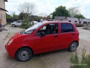 Легковой автомобиль Daewoo Matiz 2009 года выпуска, цвет ярко-красный. VIN: XWB4A11CD9A233154, ПТС: 77 УХ 907427. Модель двигателя: F8CV 137065KC1, тип двигателя: бензиновый, рабочий объем 196 куб. см. Кузов №: XWB4A11CD9A233154, экологический класс третий. Разрешенная максимальная масса 1210 кг…