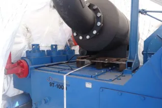 Гидравлический верхний привод СВП Drillmec HTD250C с гидравлическим силовым блоком (ГСУ) системы верхнего привода, производства Drillmec S.p.A (Италия, 2018 года выпуска, в сборе, для буровых установок, в т.ч. мобильных).