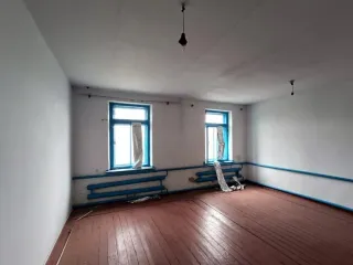 Здание кад № 26:09:020821:94 площадью 83.70 кв. м и земельный участок кад №26:09:020108:6 площадью 30044.00 кв. м по адресу: Ставропольский край, Туркменский район, село Камбулат, улица Комарова, дом 18.
