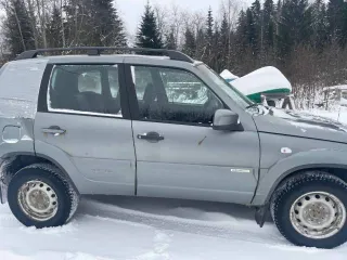 Chevrolet Niva (Chevrolet Niva), 2012 года, 80 лс, 192330 км. Автомобиль легковой, марка: ВАЗ, модель: Шевроле Нива, VIN: X9L212300C0431683, год выпуска 2012.