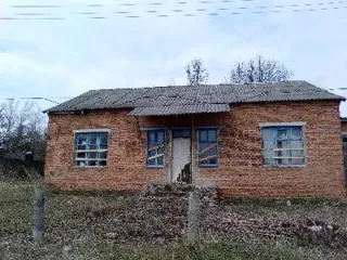 Земельный участок 637 кв.м с гаражом и зданием, Калужская обл. Кадастровый номер участка 40:21:050501:20. На участке расположены: гараж площадью 26 кв. м с кадастровым номером 40:21:050501:134 и административное здание площадью 104,3 кв. м с кадастровым номером 40:21:050501:139. Местоположение…