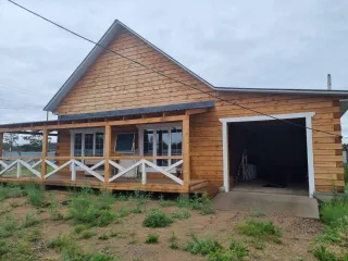 Два дома 121,5 м² и участки 859 м² в Забайкальском крае. Земельный участок, общей площадью 859 м2, кадастровый номер: 75:22:660121:1242. Жилой дом, площадью 121,5 м2, кадастровый номер: 75:22:660121:1990. Расположены по адресу: Забайкальский край, Читинский муниципальный район, сельское поселение…