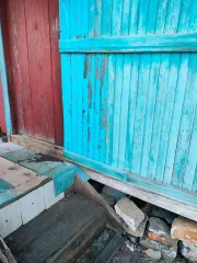 Земельный участок, площадь 500 кв.м., адрес: Россия, Челябинская обл., г Усть-Катав, ПКС Вагоностроитель-3, 10, участок 310, кадастровый номер: 74:39:0402002:159. Здание, площадь 6 кв.м., назначение: нежилое, адрес: Россия, Челябинская обл., г Усть-Катав, потребительский кооператив…