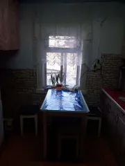 1/2 доли жилого дома и земельного участка, 47,7 кв.м + 2100 кв.м, Омская область, Тарский р-н, п. Атак 1/2 доля в праве на жилое здание, площадь: 47,7кв.м., кадастровый номер: 55:27:130201:197 и 1/2 доля в праве на земельный участок, площадь: 2100кв.м., категория земель: Земли населенных пунктов…
