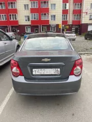 Легковой автомобиль, марка: Chevrolet, модель: Aveo, 2013 года выпуска, цвет: серый металлик, VIN: XUFTA69EJDN002640, мощность двигателя: 85 л. с. (116 кВт), разрешённая максимальная масса: 1619 кг, масса без нагрузки: 1314 кг.