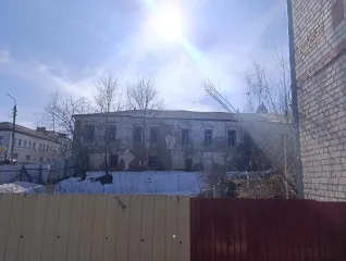 Нежилое помещение 802,3 кв.м, п. Ставрово, Владимирская область с кадастровым номером 33:12:010104:837, общей площадью 802,3 кв.м., расположенное по адресу: Владимирская область, муниципальный округ Собинский, п. Ставрово, ул. Ленина, д. 5 («Дом Акшеевых, XIX в.»), памятник градостроительства и…