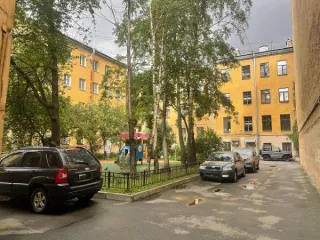 Нежилое помещение в Санкт-Петербурге, 7-я линия В.О., д. 8, литера Б, пом. 4-Н, площадь 7 кв.м, назначение нежилое, этаж № 2, кадастровый номер 78:06:0002032:1173. Право собственности подтверждается записью в ЕГРН от 18.12.2023 № 78:06:0002032:1173-78/011/2023-1.