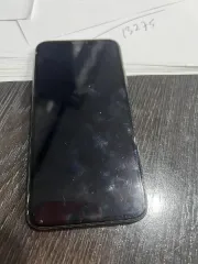 Мобильный телефон Iphone 11 в корпусе черного цвета с сенсорным экраном марки "Iphone 11" 1 штука (шт) б/у