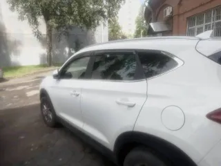 Hyundai Tucson, 2017 года, 150 лс, 200000 км, АКПП, белый, WIN: XWEJC813BJ0004488