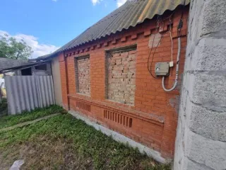 Жилой дом 64,1 кв.м и земельный участок 885 кв.м, Чеченская Республика Жилой дом, площадью 64,1 кв.м, кадастровый номер 20:15:1900038:448; Земельный участок (для индивидуального жилищного строительства), площадью 885+/-10 кв.м, кадастровый номер 20:15:1900038:75. Информация о коммунальных…