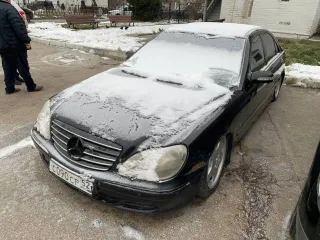 МЕРСЕДЕС БЕНЦБ 500, VIN WDB2201751A353534, гос. номер С090СР52, год выпуска 2003, цвет черный.