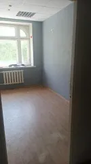 Нежилое помещение 55.6 кв.м Тульская область нежилое помещение с кадастровым номером 71:21:050107:773, общей площадью 55,6 кв.м, расположенное по адресу: Тульская область, Чернский район, рп. Чернь, ул. Карла Маркса, дом № 27а, пом. 9-16 Год ввода в эксплуатацию: 2000 Вид ограничений и обременений…