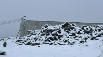 Имущественный комплекс по адресу: Республика Саха (Якутия), г. Мирный, шоссе Чернышевского, д. 1, состоящий из: нежилого здания (трансформаторная подстанция ВЛ-10 КТП-1000 фабрики Р2) с кадастровым номером 14:37:000105:194, общей площадью 16 кв. м., нежилого здания (гаражи) с кадастровым номером…