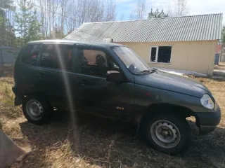 Chevrolet Niva 212300 2006 Транспортное средство CHEVROLET NIVA 212300, 2006 года изготовления, идентификационный номер (VIN) X9L21230070153703 Вид транспорта: легковая универсал Год выпуска: 2006 (шесть) VIN номер: X9L21230070153703 Марка: CHEVROLET NIVA 212300 Модель: CHEVROLET NIVA 212300