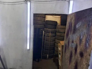 Помещение 88,5 кв.м в Оренбурге по адресу: Оренбургская область, г. Оренбург, ул. Мира, д. 22, гараж № 470. Назначение: нежилое, площадь 88,5 кв. м, этаж №1. Кадастровый номер: 56:44:0211001:385.