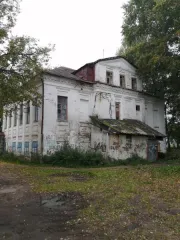 Нежилое здание 35:10:0103027:83, находящееся по адресу: Вологодская область, Великоустюгский район, г. Великий Устюг, Советский пр., д. 129. Здание является объектом культурного наследия регионального значения «Дом Субботина», XVIII в. Нежилое здание, находящееся по адресу: Вологодская область…