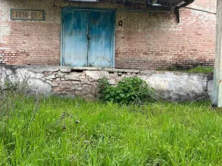 Здание, 289,5 кв.м, Чеченская Республика. Здание нежилое, кадастровый номер 20:08:1301005:482, площадь 289,5 кв.м., количество этажей – 1, год завершения строительства – 1971, адрес: Чеченская Республика, р-н Наурский, с. Алпатово, ул. Южная, д. 6