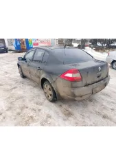 Renault Megane 2008 года выпуска, VIN: VF1LM0C0H39946459. Автомобиль в залоге. На ходу. На кузове присутствуют небольшие вмятины и царапины. Лобовое стекло с трещиной. Внутренняя сторона капота имеет следы ржавчины. Обивка водительского сиденья порвана. Осмотр возможен по месту нахождения…