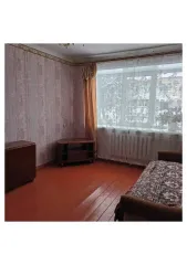 1/4 доля квартиры 41,9 кв.м. в Кировской области, Санчурский район, пгт Санчурск, ул. Ленина, д. 65, кв. 5. Кадастровый номер: 43:28:010127:525.