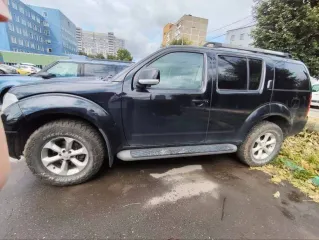 Nissan Pathfinder, 2007 года, 269 лс, 562371 км, полный привод, АКПП. Легковой автомобиль марка и модель Nissan Pathfinder 4.0 LE, 2007 года выпуска, VIN номер VSKJLWR51U0220814. В залоге у ПАО "Сбербанк России".