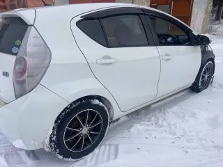 Toyota Aqua Hybrid 2012 года, номер кузова NHP10-2084566. Ознакомление с документами и осмотр автомобиля осуществляются в г. Красноярск, ул. Карла Маркса, 73А, 4-й этаж, каб. 4-02, а также в ЗАТО г. Зеленогорск, по предварительной записи не менее чем за 24 часа для документов и за 5 рабочих дней…