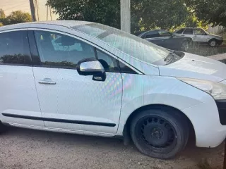 легковой автомобиль ПЕЖО 3008, 2011 г.в., г/н Н674ЕЕ761, VIN VF30U5FS0BS147196, передний бампер висит на веревке, должник Теванян Э.В., (Поручение ТУ Росимущества в РО от 06.03.2025 № 61-382-У), Адрес (местоположение): Ростовская область, г. Ростов-на-Дону, ул. Врубовая, 30. легковой автомобиль…