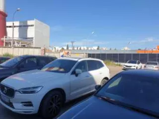 Нежилое здание, производственное под офисно-торговый дом, площадь 2070,7 кв.м, кад.№16:50:060201:133, г. Казань, ул. Родины, зд. 43, и 
Земельный участок площадью 5623 кв.м , кад. N 16:50:060201:633, г. Казань, ул. Родины, зд. 43