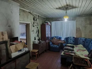 Жилой дом 49,3 кв.м и земельный участок 1500 кв.м, доли ½, Ростовская обл. Жилой дом с кадастровым номером: 61:47:0040401:1015, площадью 49,3 кв.м, по адресу: 347010, Россия, Ростовская обл, Белокалитвинский р-н, п Коксовый, ул Тургенева, 6, размер доли в праве: ½. Земельный участок с кадастровым…
