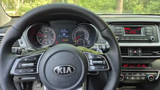 KIA JF (Optima) 2019, легковой автомобиль, VIN XWEGT411BL0014449, цвет: белый, желтый, серый. Ознакомление с характеристиками имущества на сайте электронной площадки «ТоргГрупп»: https://bankrot.torggroup.org. Осмотр по адресу: 109444, г. Москва, ул. Ферганская, д. 8, предварительно согласовав дату…