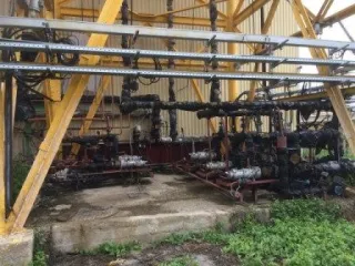 Корпус 33 резервная промежуточная станция, площадь 330,7 кв.м., адрес: г.Омск, мкр. Крутая Горка, Промплощадка №1; кадастровый номер 55:36:220101:438. Земельный участок, площадь 1322 кв.м., местоположение установлено относительно корпуса 33, имеющего почтовый адрес: г.Омск, мкр. Крутая Горка…