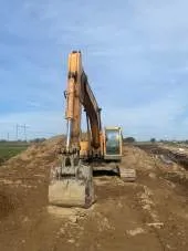 Экскаватор гусеничный Hyundai R300LC-9SH зав.№ HHKHZ808LE0000183, г.в 2014, гос.рег.знак 58 УЕ 9248 (63 СВ 9366). Экскаватор гусеничный Hyundai R300LC-9S зав.№ HHKHZ810LE0001178, г.в 2014, гос.рег.знак 58 УЕ 9241 (63 СВ 9362). Трактор ДТ-75 ДЕРС2 с б/о зав. №712521 дв. № 118798, г.в 2011…