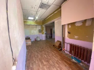 Нежилые помещения магазины общей площадью 269.9 кв.м., Республика Башкортостан, Нежилое помещение (магазин, этаж 1) - 96,3 кв. м, нежилое помещение (магазин, этаж 1) - 173,6 кв. м, адрес: Республика Башкортостан, г. Уфа, Демский р-н, ул. Левитана, д. 38, имущество (28 поз.), кадастровые номера…